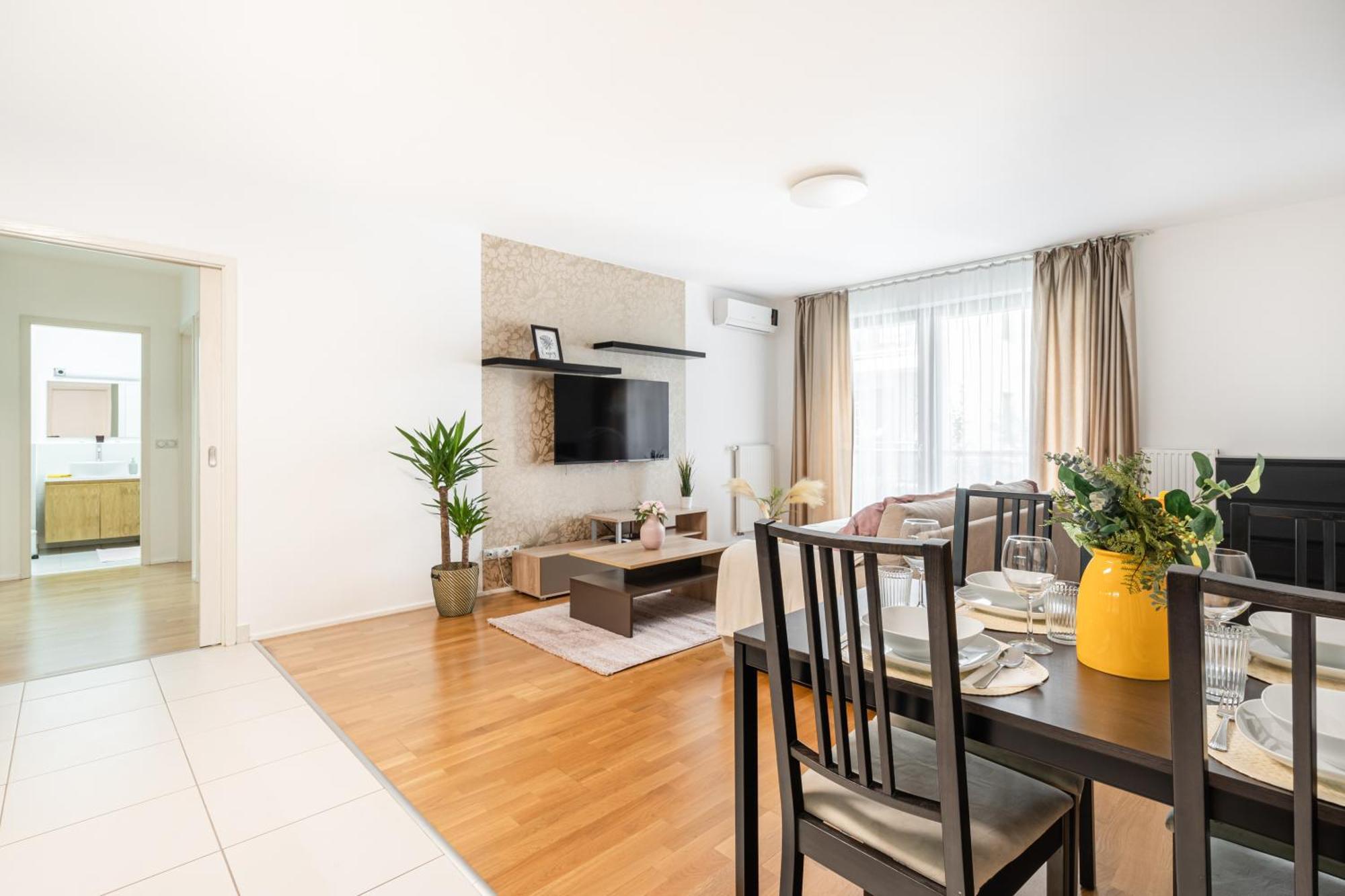 בודפשט Home Of Serenity - 2 Bdr, Free Parking And Terrace מראה חיצוני תמונה