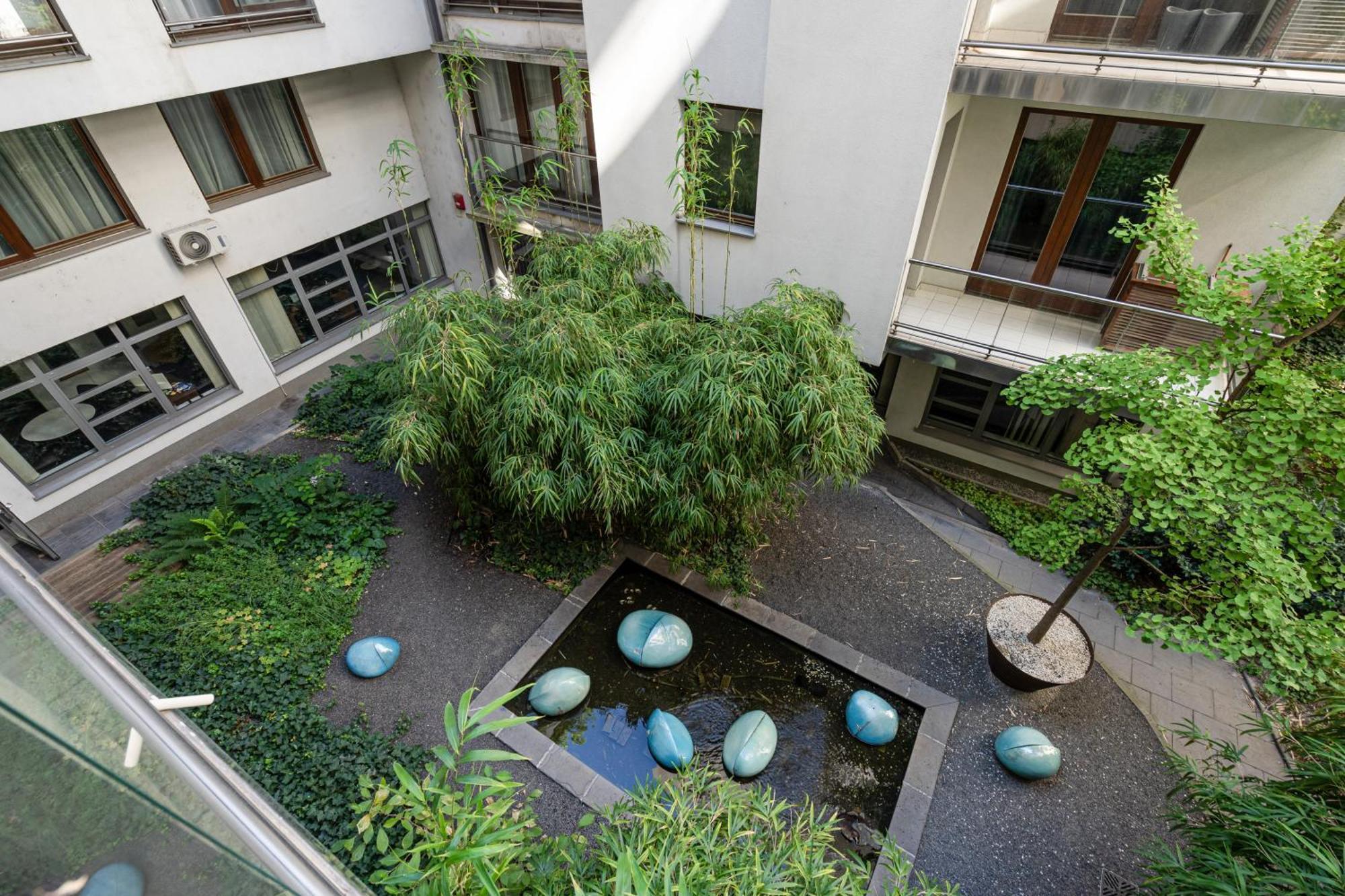 בודפשט Home Of Serenity - 2 Bdr, Free Parking And Terrace מראה חיצוני תמונה